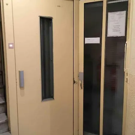 #28 1 Bdr Flat Ac Balcony Hper 10mins To & Old Town Apartment