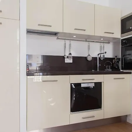 #28 1 Bdr Flat Ac Balcony Hper 10mins To & Old Town Nice