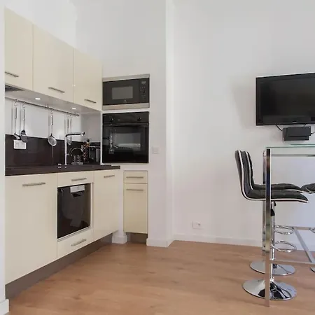 #28 1 Bdr Flat Ac Balcony Hper 10mins To & Old Town