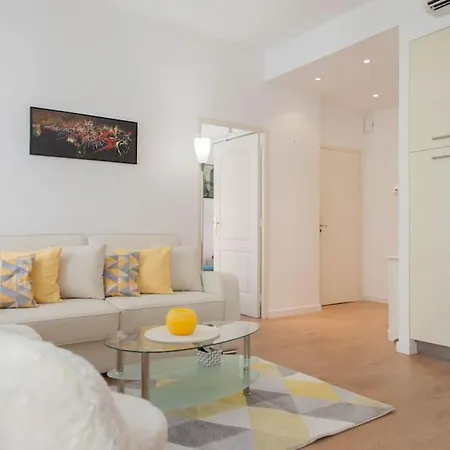 #28 1 Bdr Flat Ac Balcony Hper 10mins To & Old Town Apartment