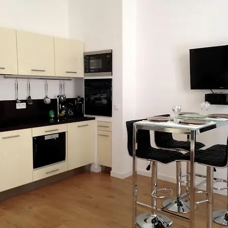 Appartamento #28 1 Bdr Flat Ac Balcony Hper 10mins To & Old Town *