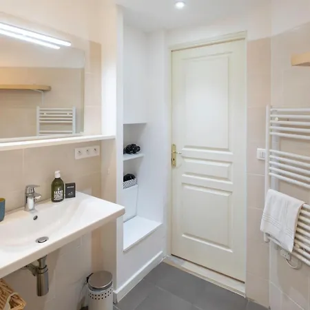 #28 1 Bdr Flat Ac Balcony Hper 10mins To & Old Town Appartement *