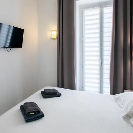 Appartement #28 1 Bdr Flat Ac Balcony Hper 10mins To & Old Town *